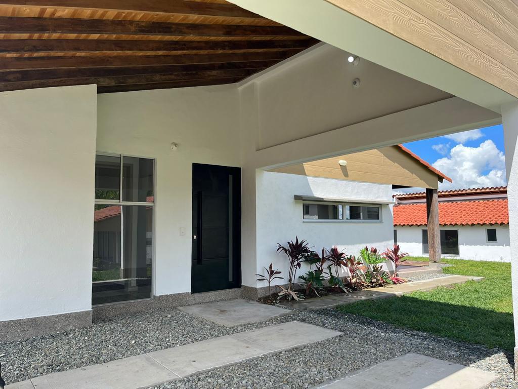 Casa Campestre Tres Colinas / Armenia / Colombia / Inf + 57 3132361829