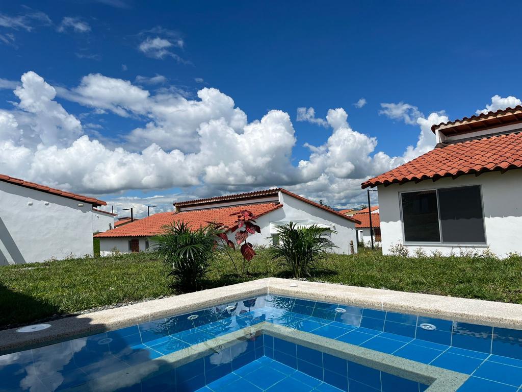 Casa Campestre Tres Colinas / Armenia / Colombia / Inf + 57 3132361829